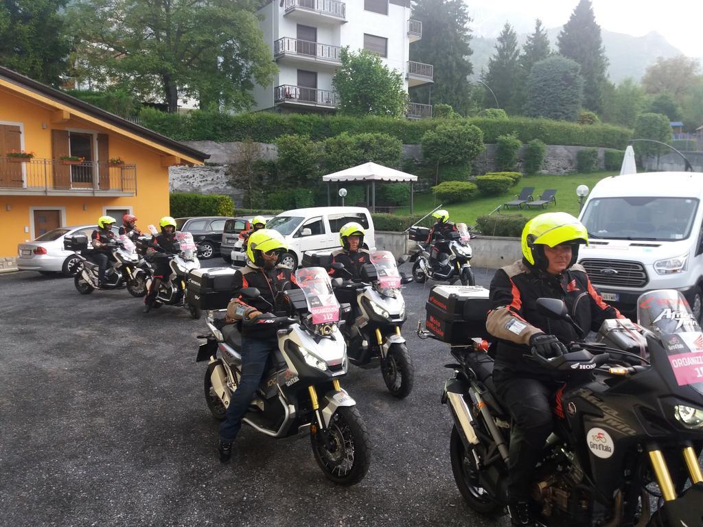 Hotel Ferrari Castione della Presolana Esterno foto