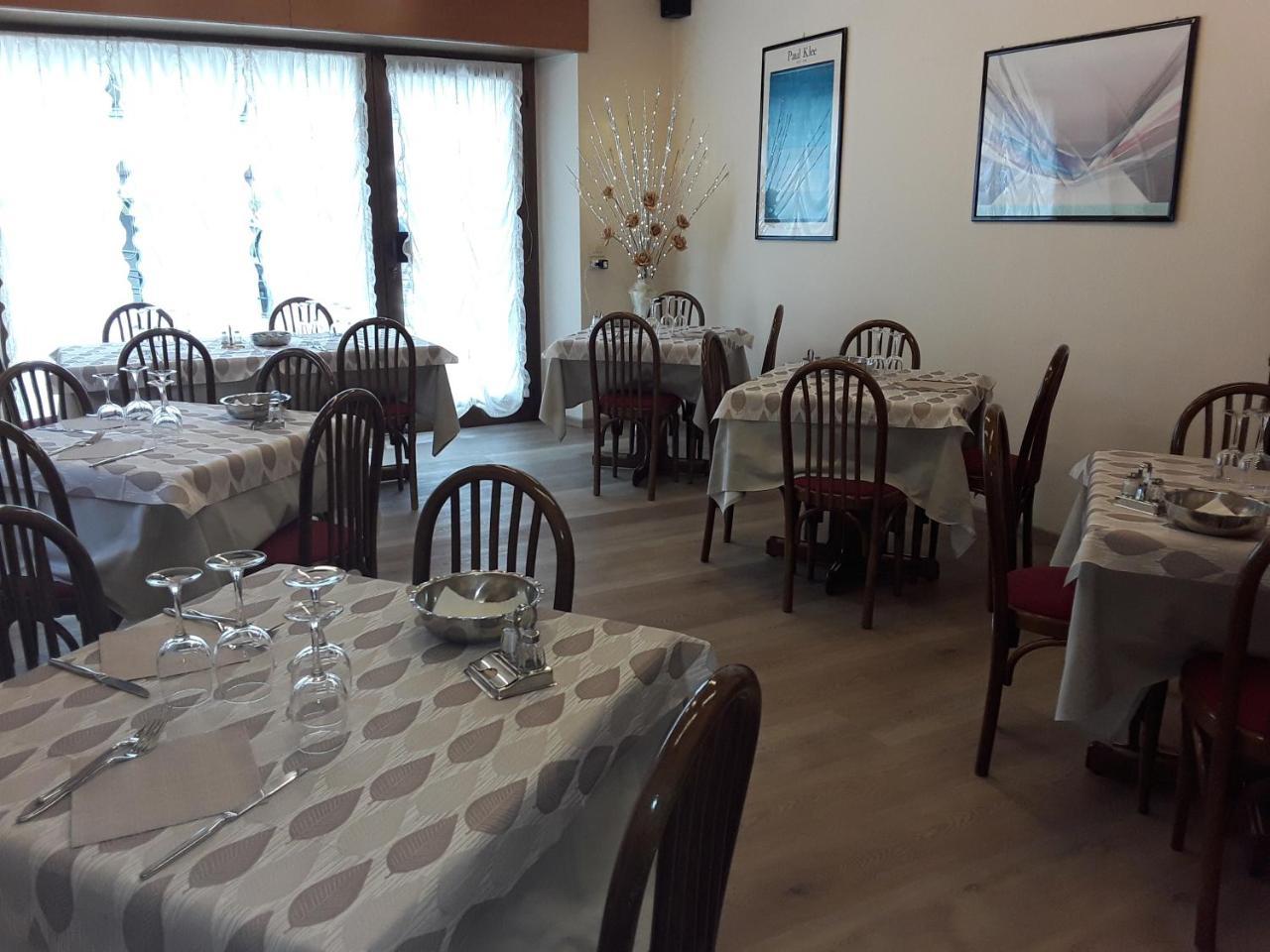 Hotel Ferrari Castione della Presolana Esterno foto